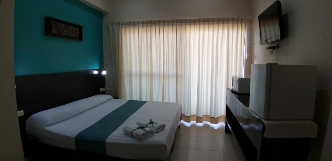 Hotel & Suites Domani Progreso  Ngoại thất bức ảnh