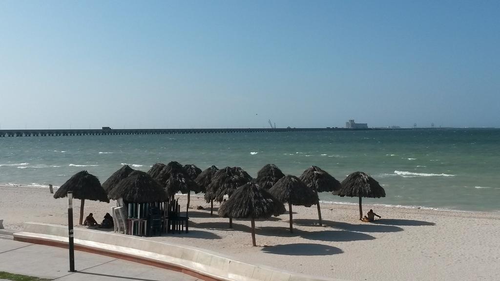Hotel & Suites Domani Progreso  Ngoại thất bức ảnh