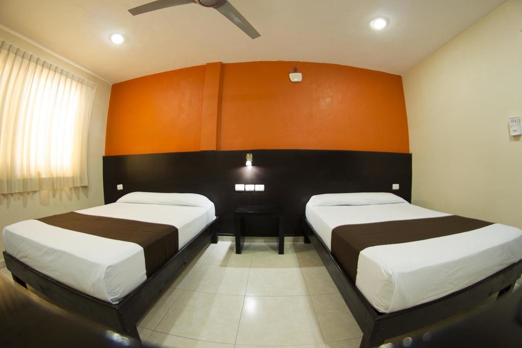 Hotel & Suites Domani Progreso  Ngoại thất bức ảnh