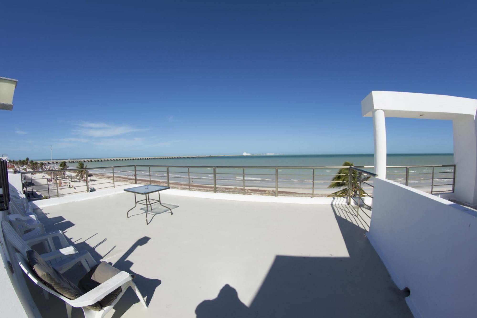 Hotel & Suites Domani Progreso  Ngoại thất bức ảnh